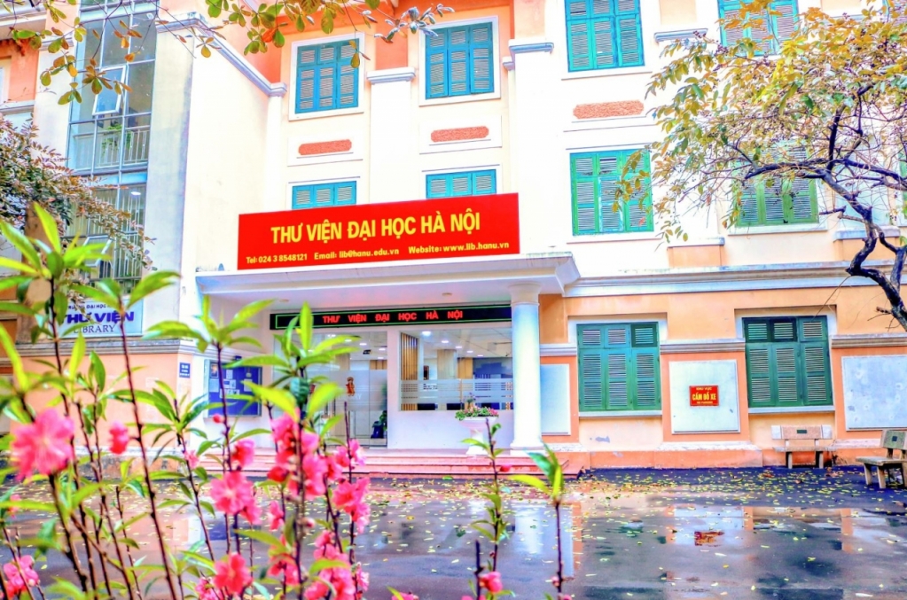Hanoi University photo 1