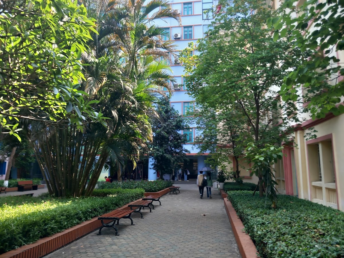 Hanoi University photo 5