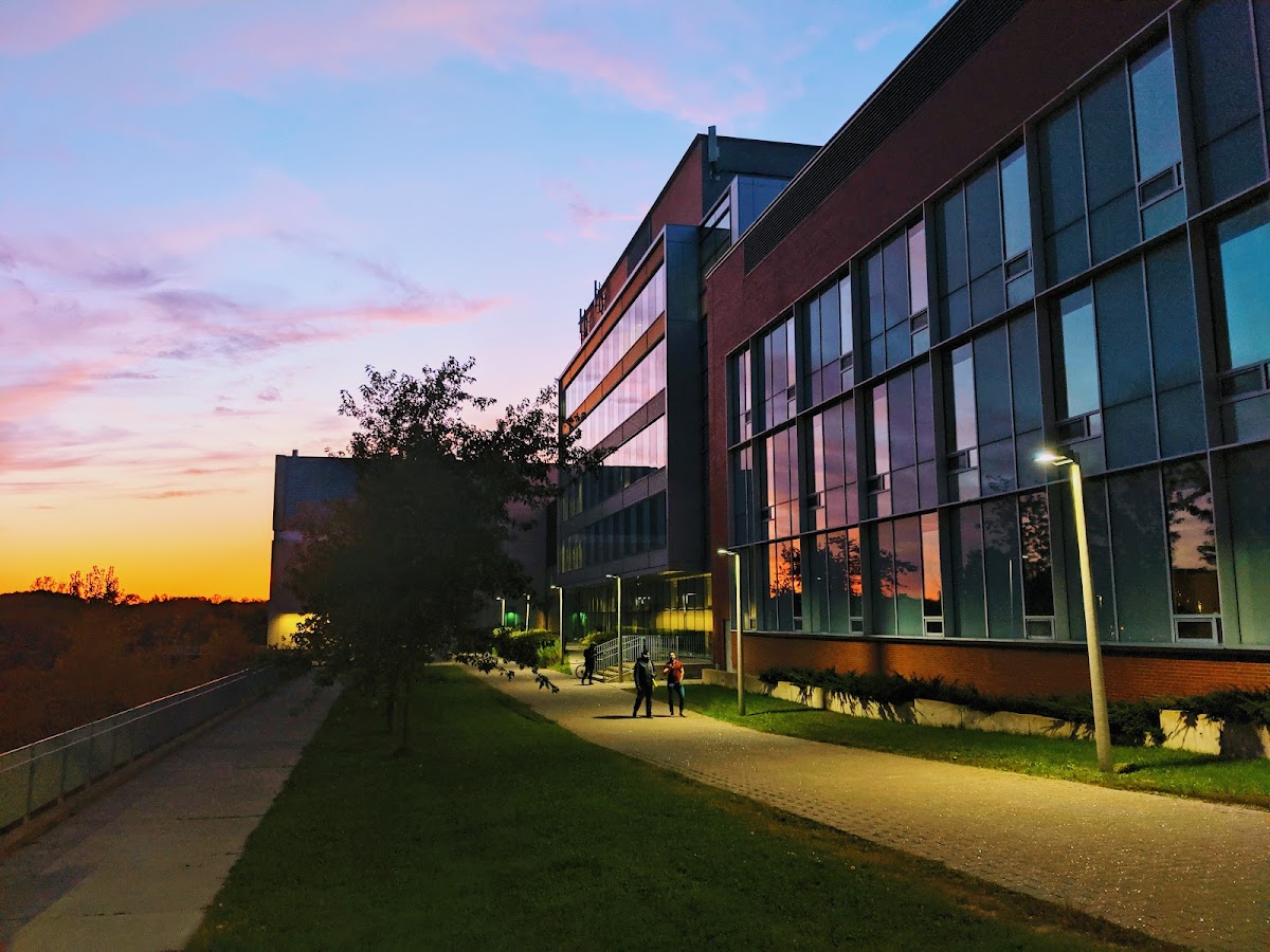 Ontario Institute of Technology photo 5