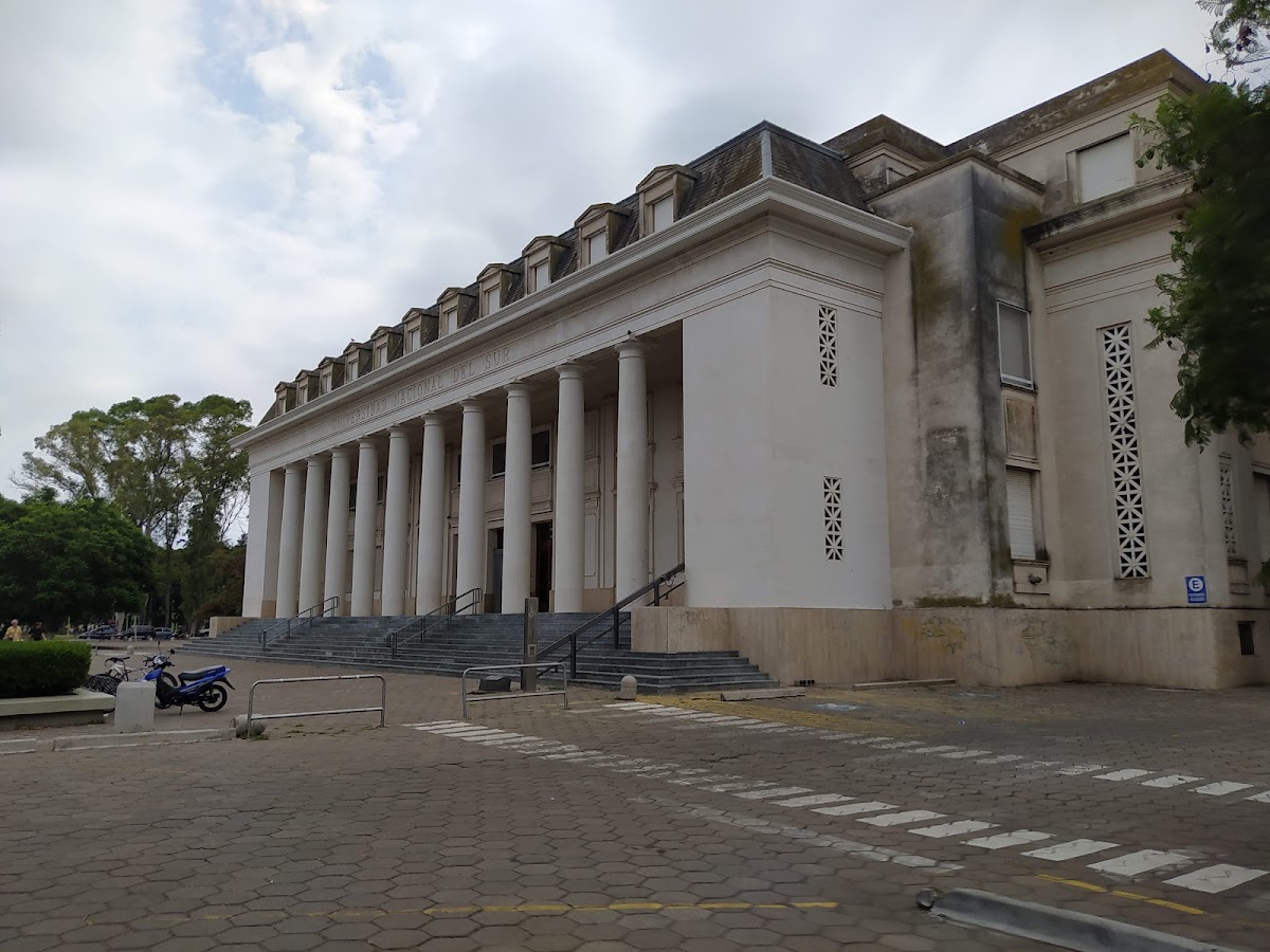 National University of the South photo 1