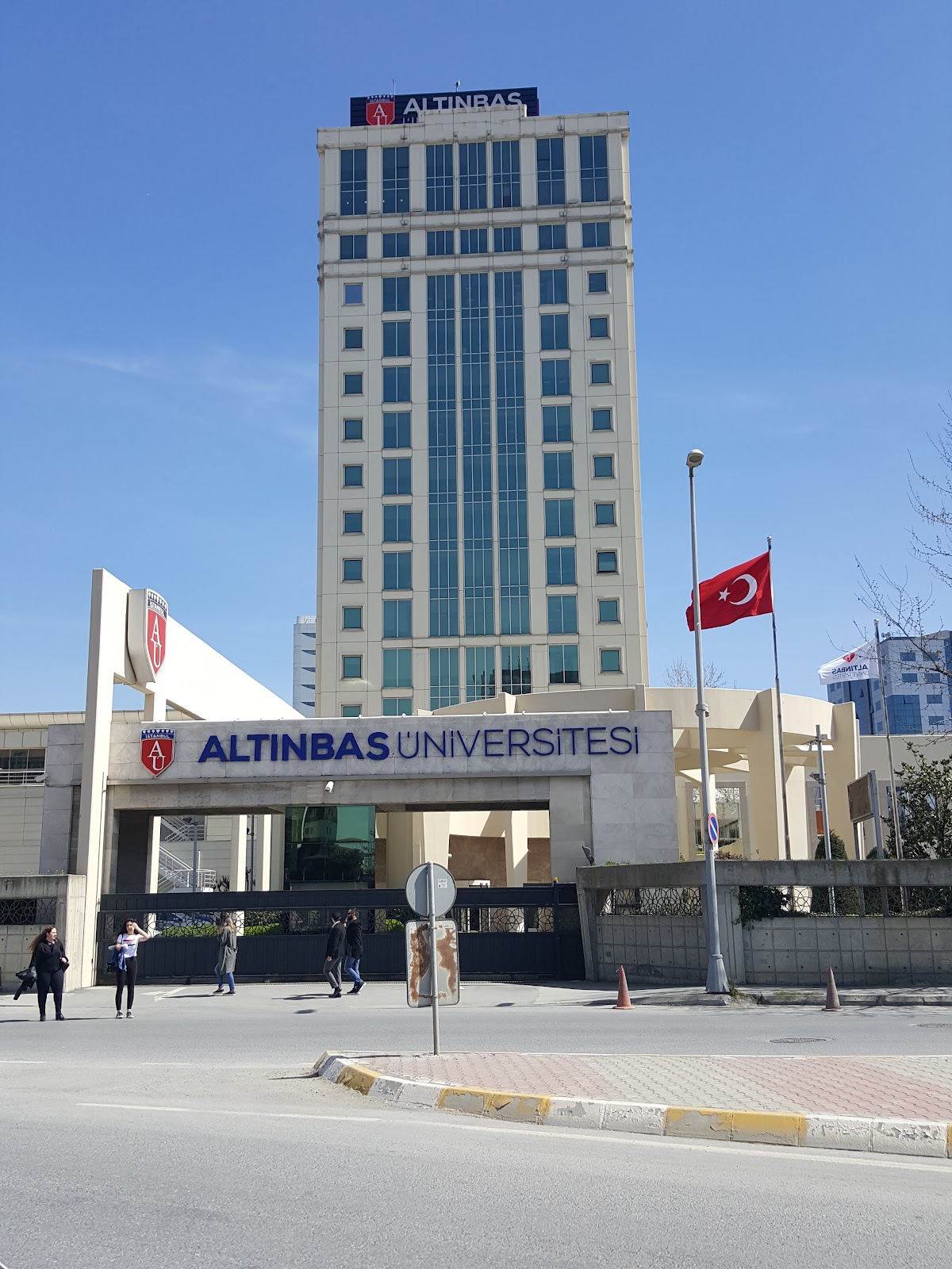 Altınbaş University photo 7