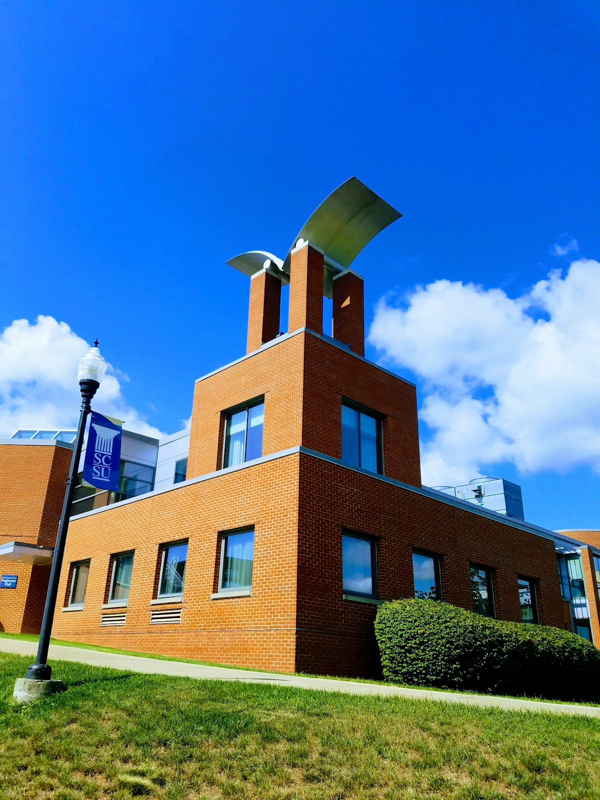 Southern Connecticut State photo 9