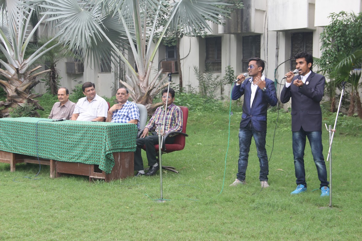 Gujarat University photo 4