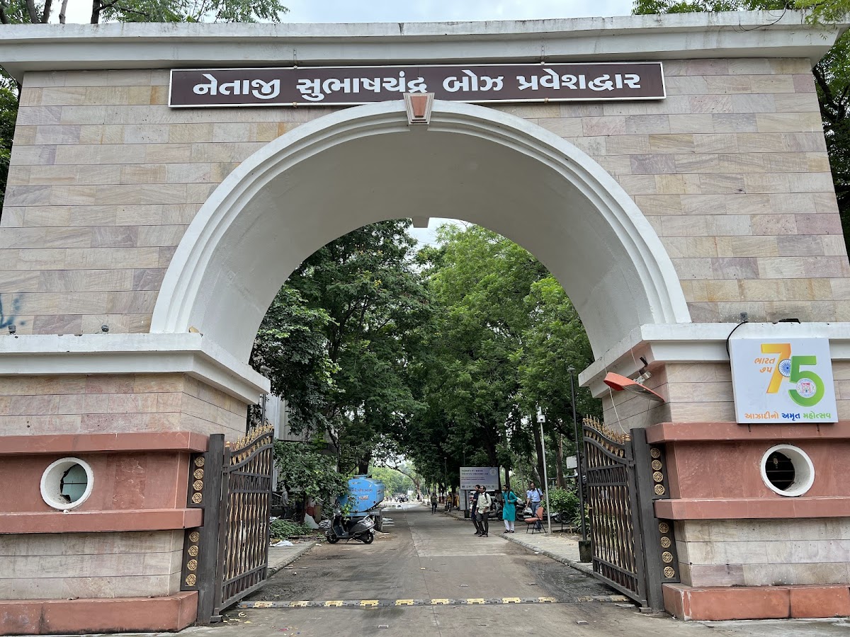 Gujarat University photo 7