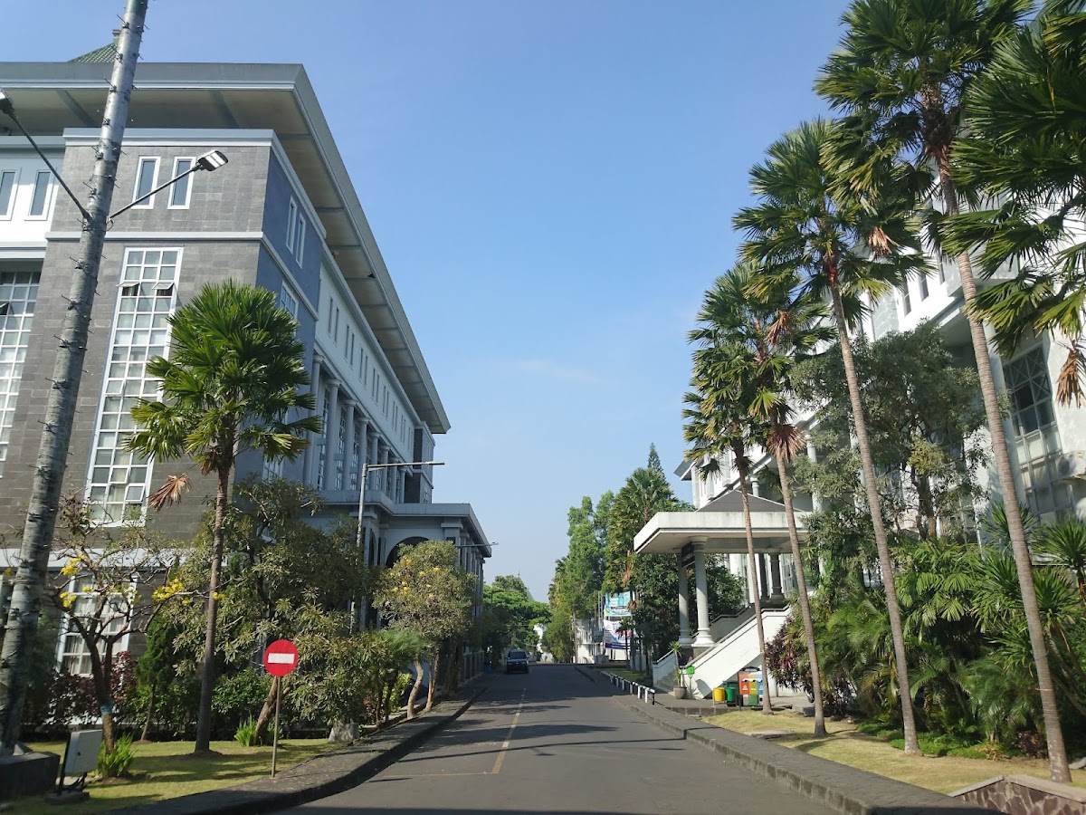 Universitas Islam Negeri Maulana Malik Ibrahim Malang photo 4