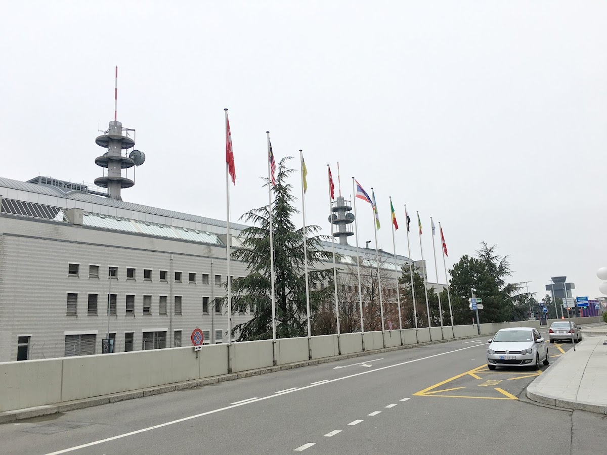 International University in Geneva photo 3